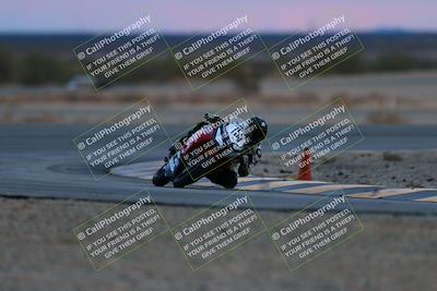 media/Jan-15-2022-CVMA (Sat) [[711e484971]]/Race 15 500 Supersport-350 Supersport/